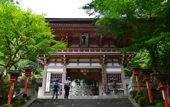 日本鞍马山灵宝殿